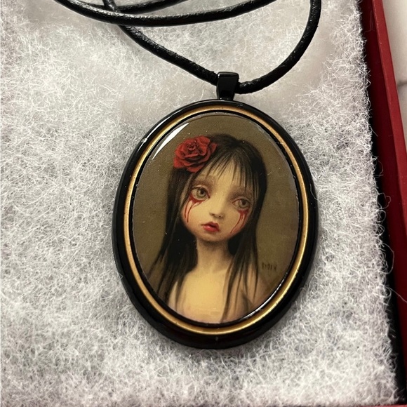 Mark ryden fine art necklace. - Picture 2 of 9